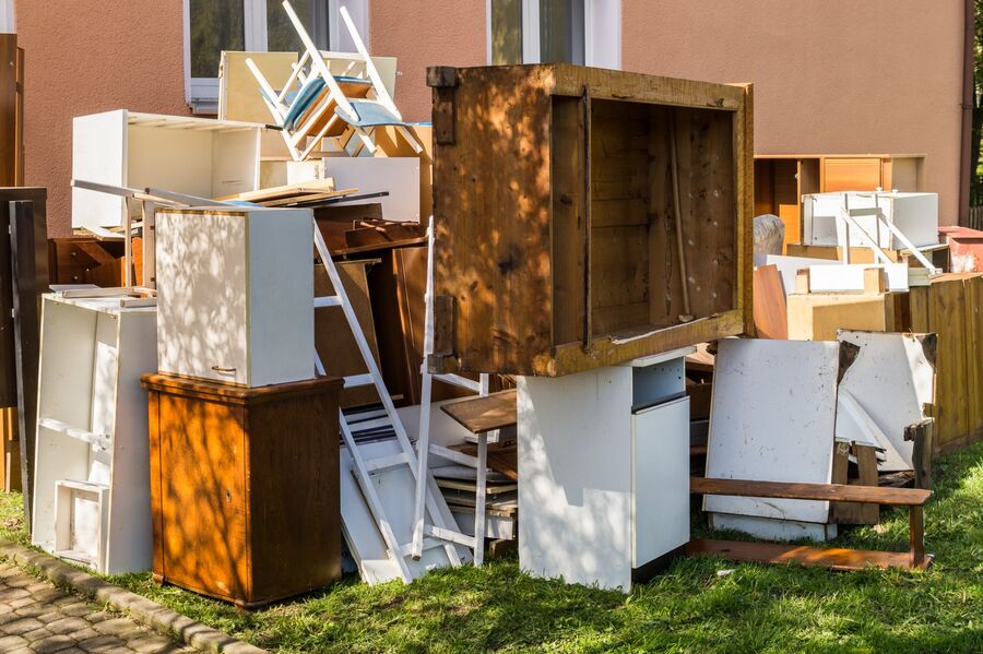 Junk Removal by Vamp Building Maintenance