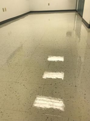 Before & After Floor Stripping & Waxing in Huntersville, NC (3)