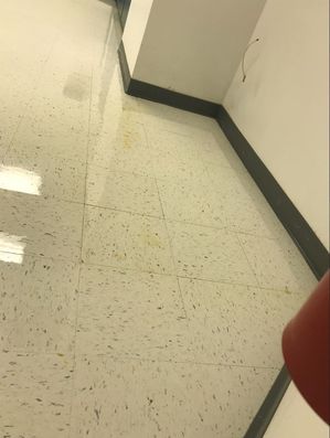 Before & After Floor Stripping & Waxing in Huntersville, NC (4)