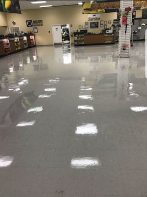 Before and After Floor Strip and Wax in Charlotte, NC. (6)